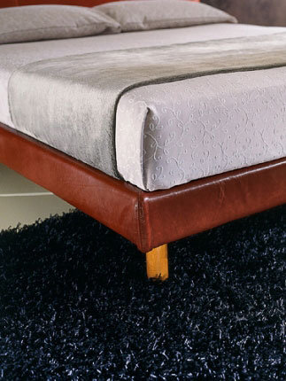 Letto classico imbottito Giellebimod. Jago