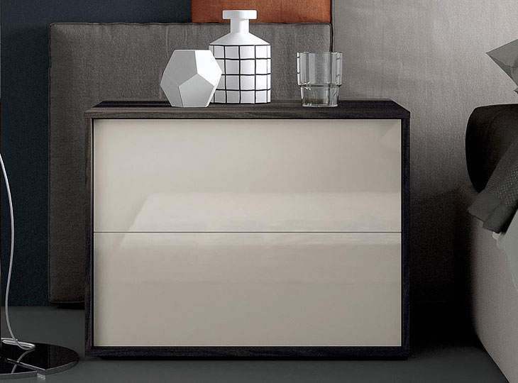 Comodini modello Thai Spagnol