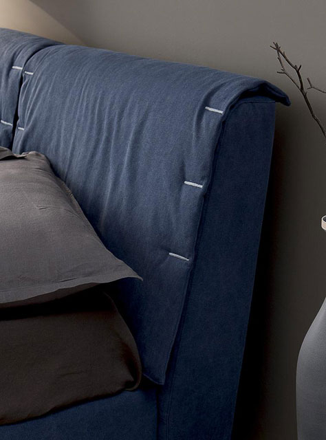 Particolare letto London Spagnol