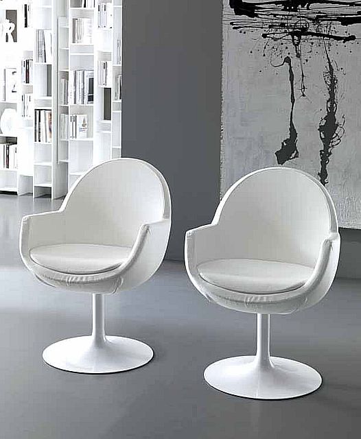 Poltroncina Giellebi modello Giada
