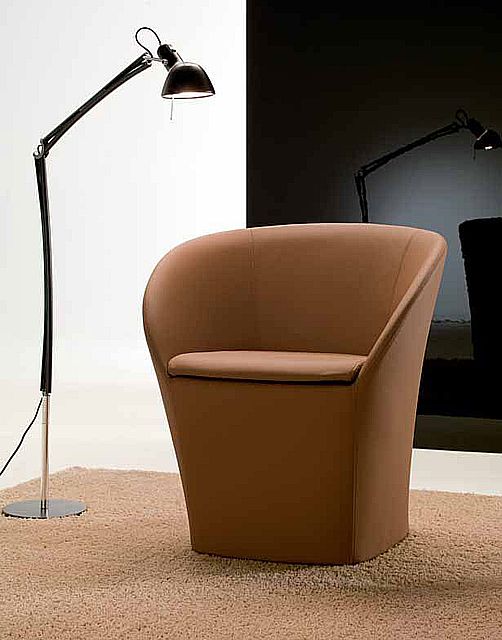 Poltroncina Giellebi modello Ciclamino