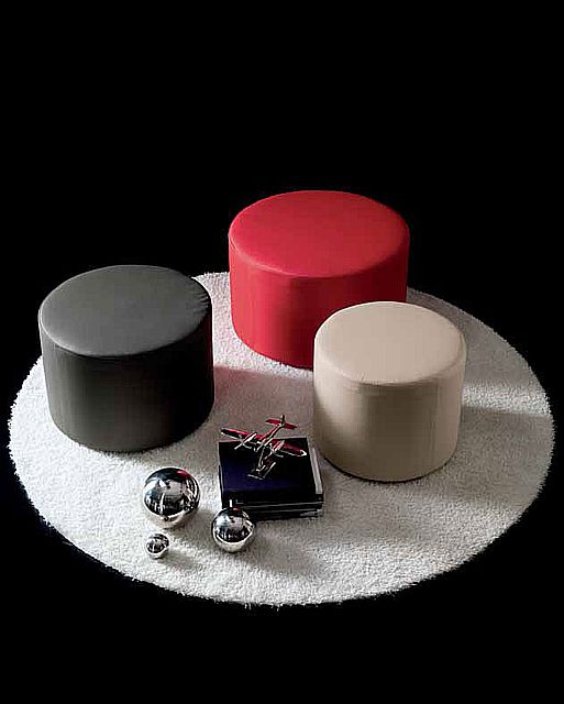 Poltroncina Giellebi modello Pouff tondo