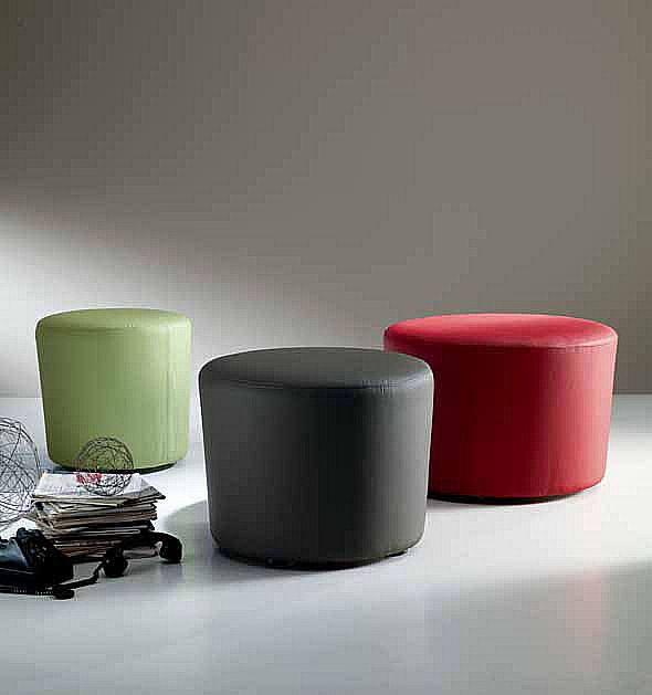 Poltroncina Giellebi modello Pouff svasato