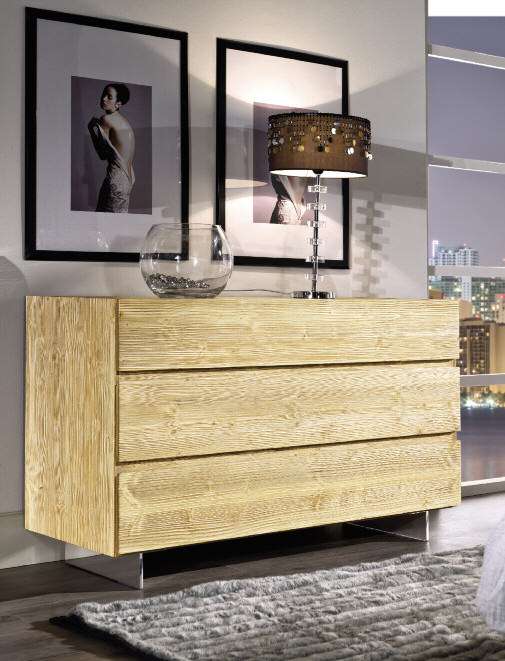 Comò in legno;