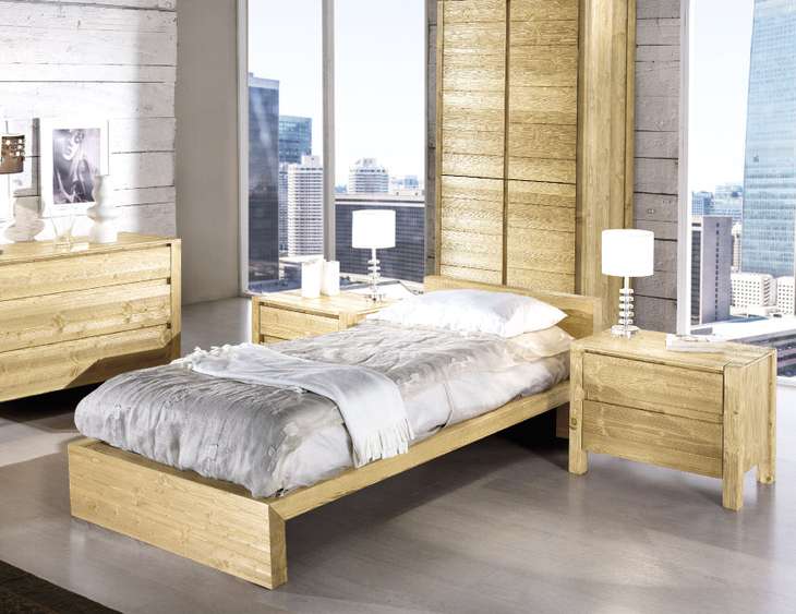 Letto singolo in legno