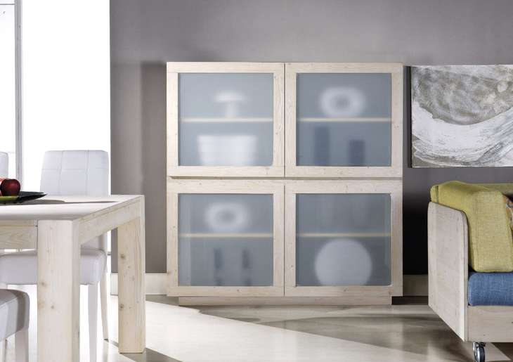 Vetrina in legno