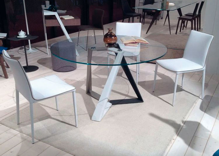 Tavolo Modello Millennium e Sedia Nata
