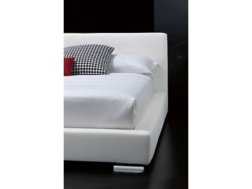 Letto moderno imbottito Giellebimod. Ervin
