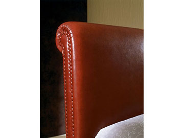 Letto classico imbottito Giellebimod. Jago