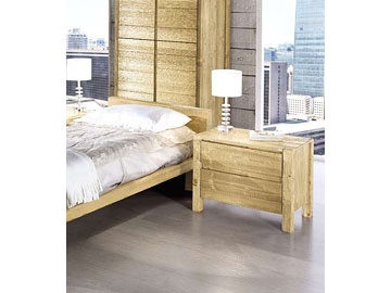 Comodino in legno