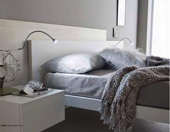 Particolare del gruppo letto Spagnol e faretto