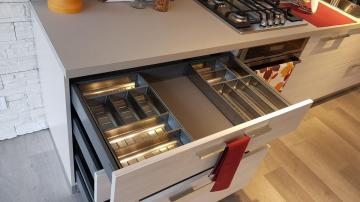 Porta posate inox integrato per cassetti
