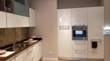 cucina LUBE modello Swing polimerico bianco lucido
