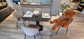 Tavolo in gres 90x120 allungabile a 180 8 persone