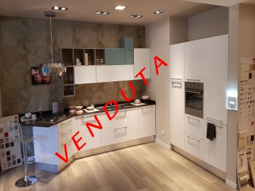 Cucina LUBE modello SWING polimerico bianco lucido * SCONTO52%